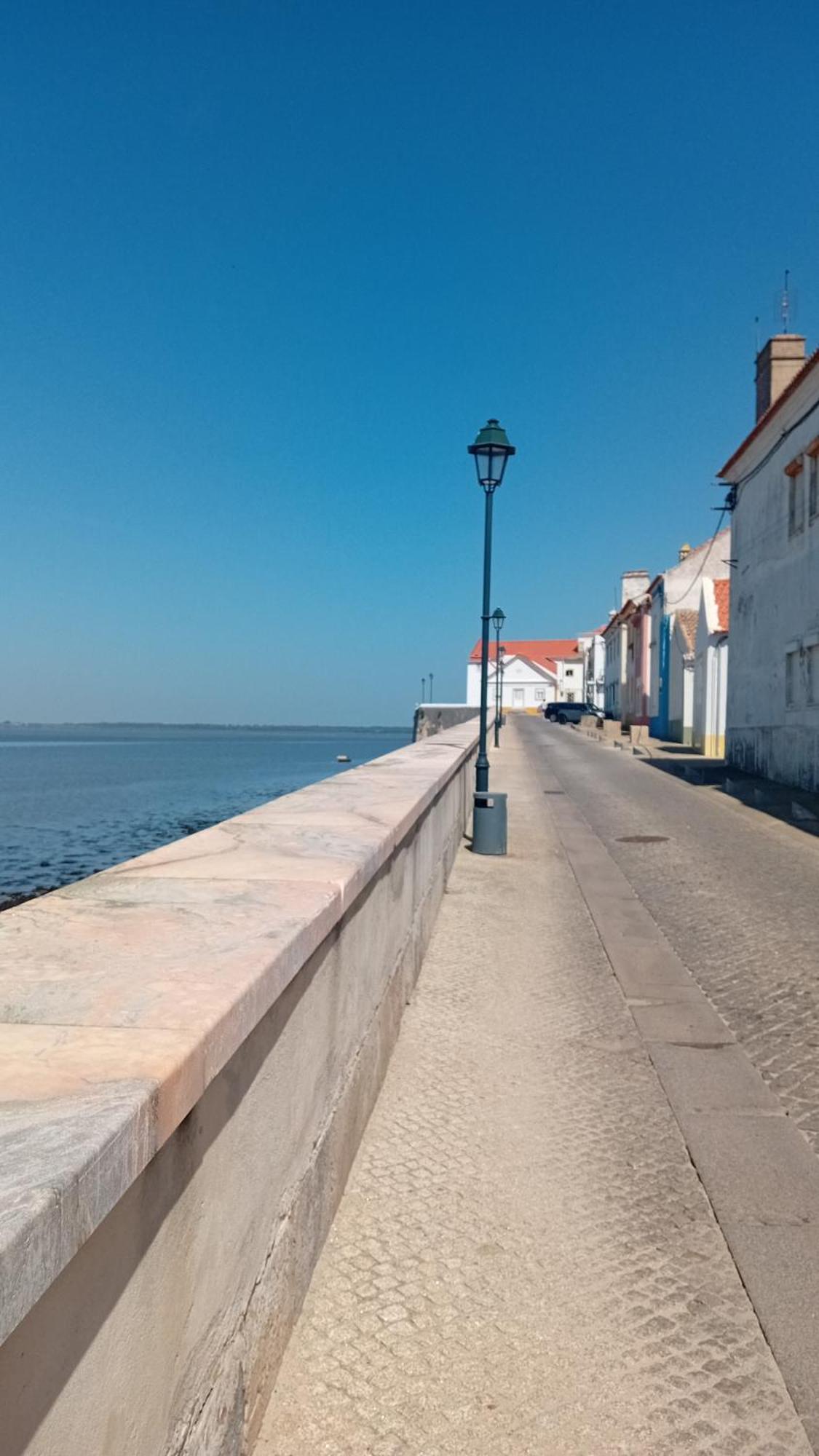 Casa Do Tejo De Alcochete Villa ภายนอก รูปภาพ